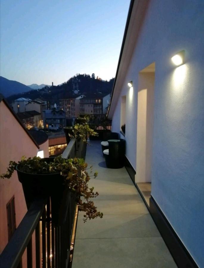 Panoramic Penthouse In The Historical Center Daire Domodossola Dış mekan fotoğraf