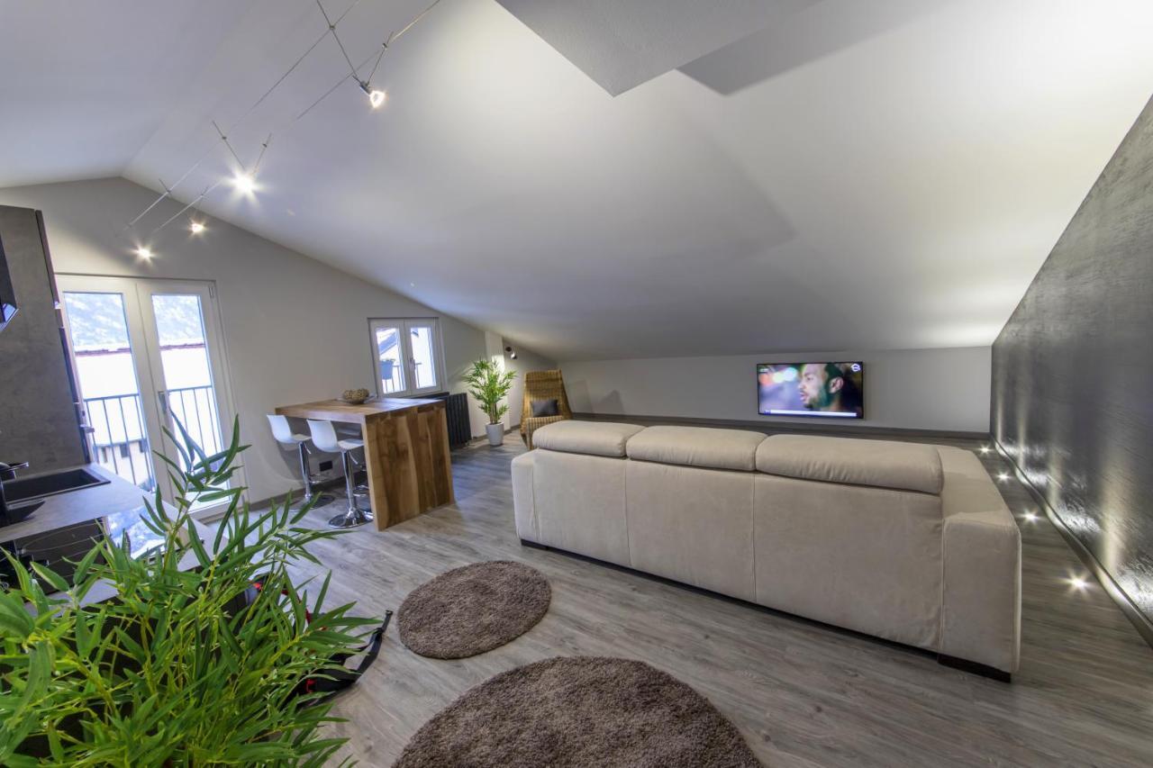 Panoramic Penthouse In The Historical Center Daire Domodossola Dış mekan fotoğraf